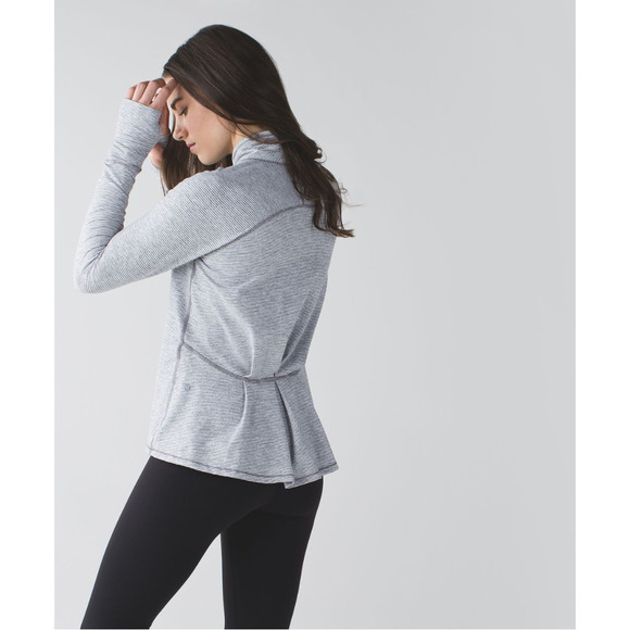 Lululemon Mock Neck Pleat Back Long Sleeve Tee White Grey 6 NWOT - Picture 2 of 14